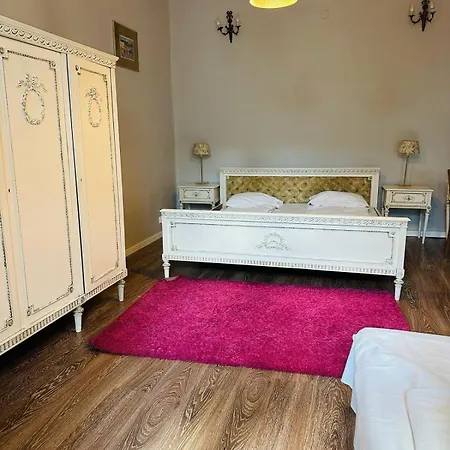 Main Market Square Apartman *